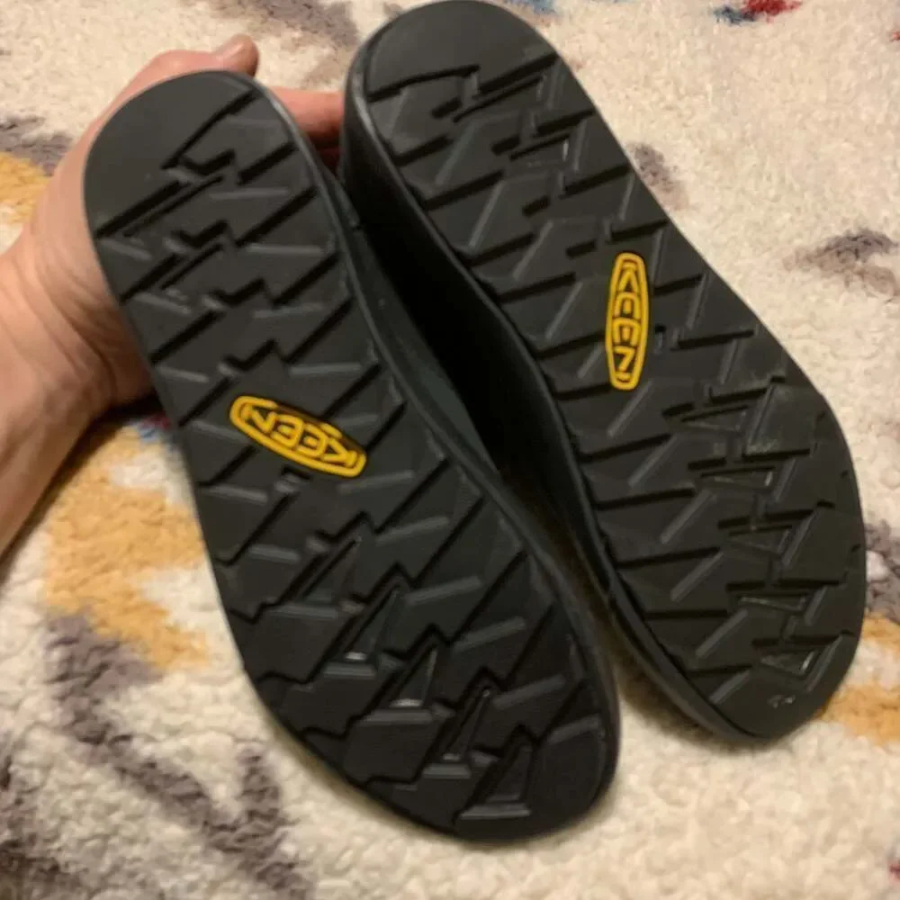 Keen women elena